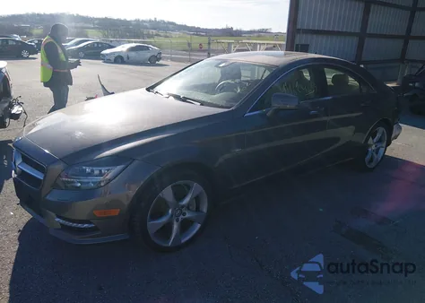 2012 Mercedes-Benz Cls 550 z USA, uszkodzony, nr VIN WDDLJ7DB2CA033651